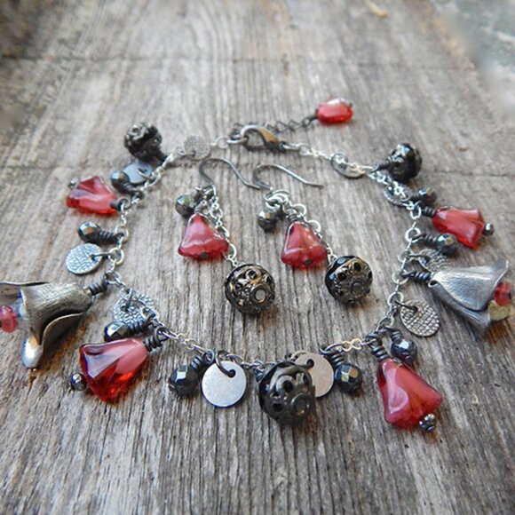 GEMSTONS BELL FLOWER BRACELET AND EARRING SET - Picture 1 of 2